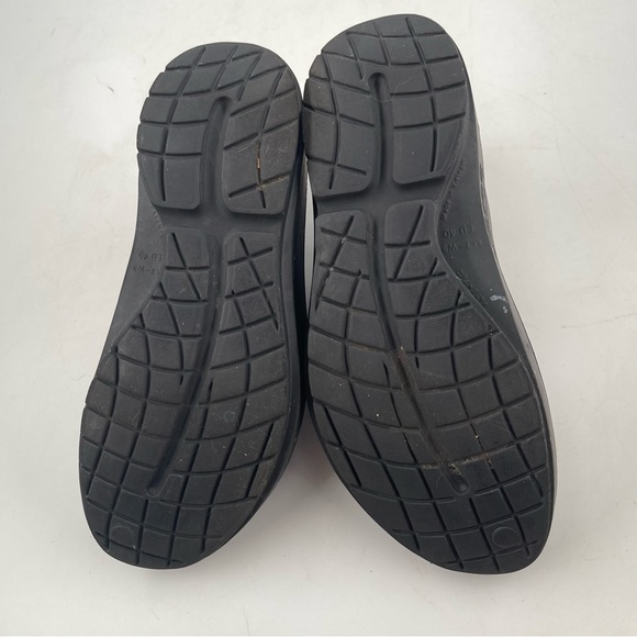 👞Oofos Unisex Adult OOCandoo Black Athletic Recovery Sandal - Men/7| Women/9 - Picture 14 of 16